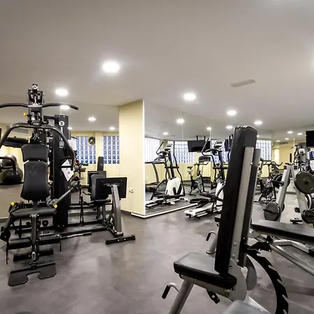 Appartement Marbella Banus Suites - Jardines Del Principe - Golden Mile - Luxury Residence - Premium 3Br - 3Ba - Spacious Outdoor Terrace - S Pool - Gym - Premium Finishes - Prime Golden Mile Location - Ideal For Families