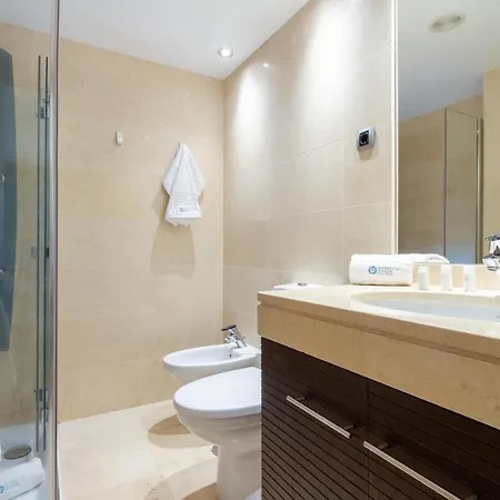 Marbella Banus Suites - Jardines Del Principe - Golden Mile - Luxury Residence - Premium 3Br - 3Ba - Spacious Outdoor Terrace - S Pool - Gym - Premium Finishes - Prime Golden Mile Location - Ideal For Families