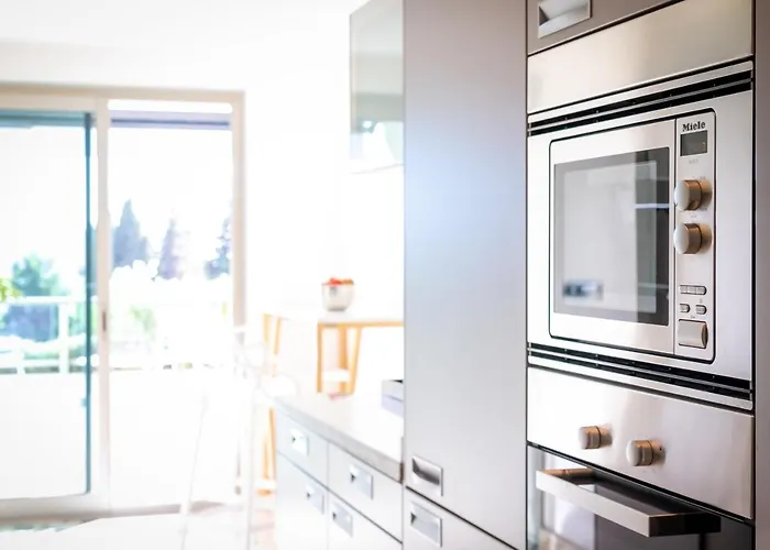 Banus - Jardines Del Principe Golden Mile